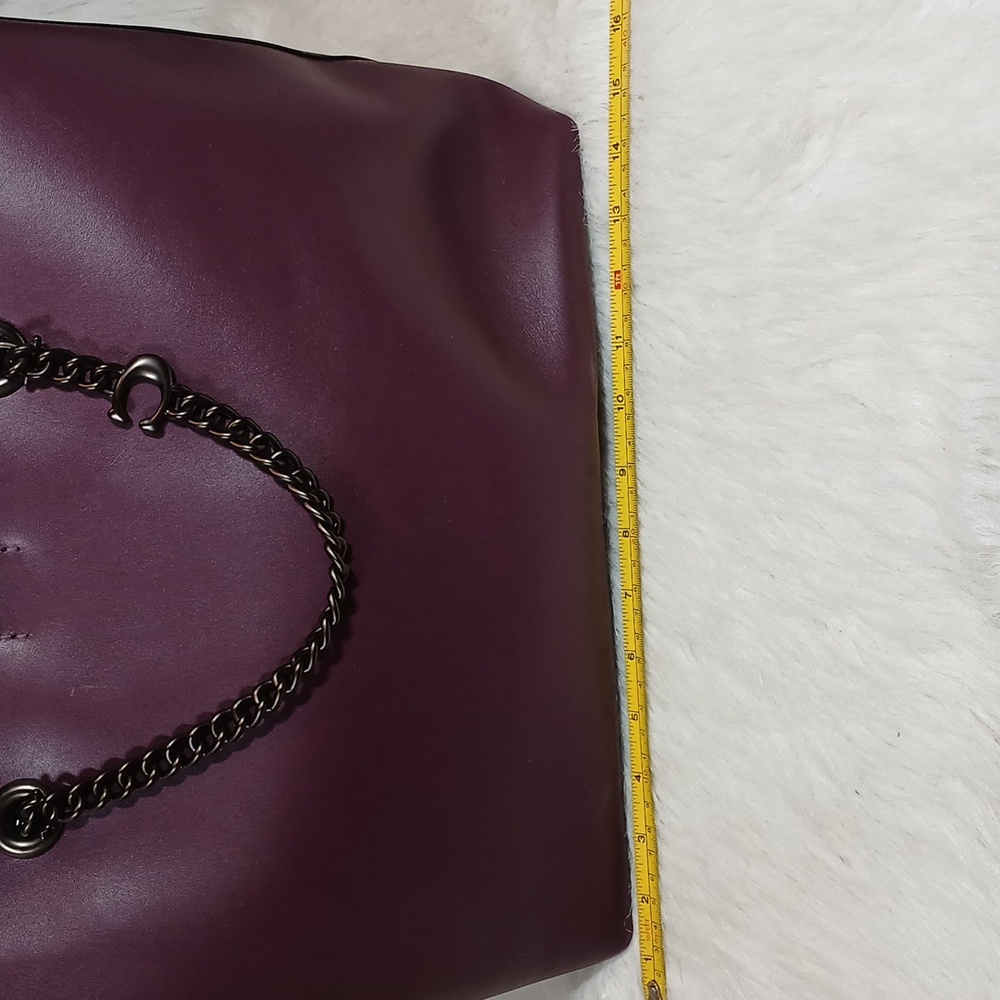Coach Signature Chain Central Boysenberry/ Dark purple  Tote - Picture 4 of 9